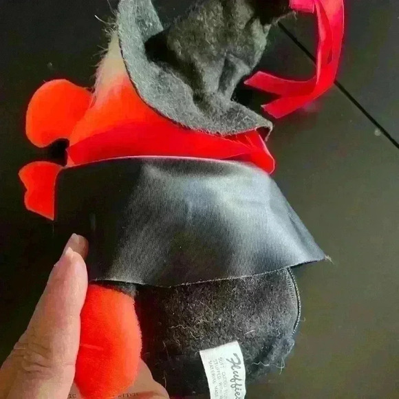 Vintage Fluffies brand Sonic laughing witch‎ plush shakes and laughs halloween - Picture 3 of 7